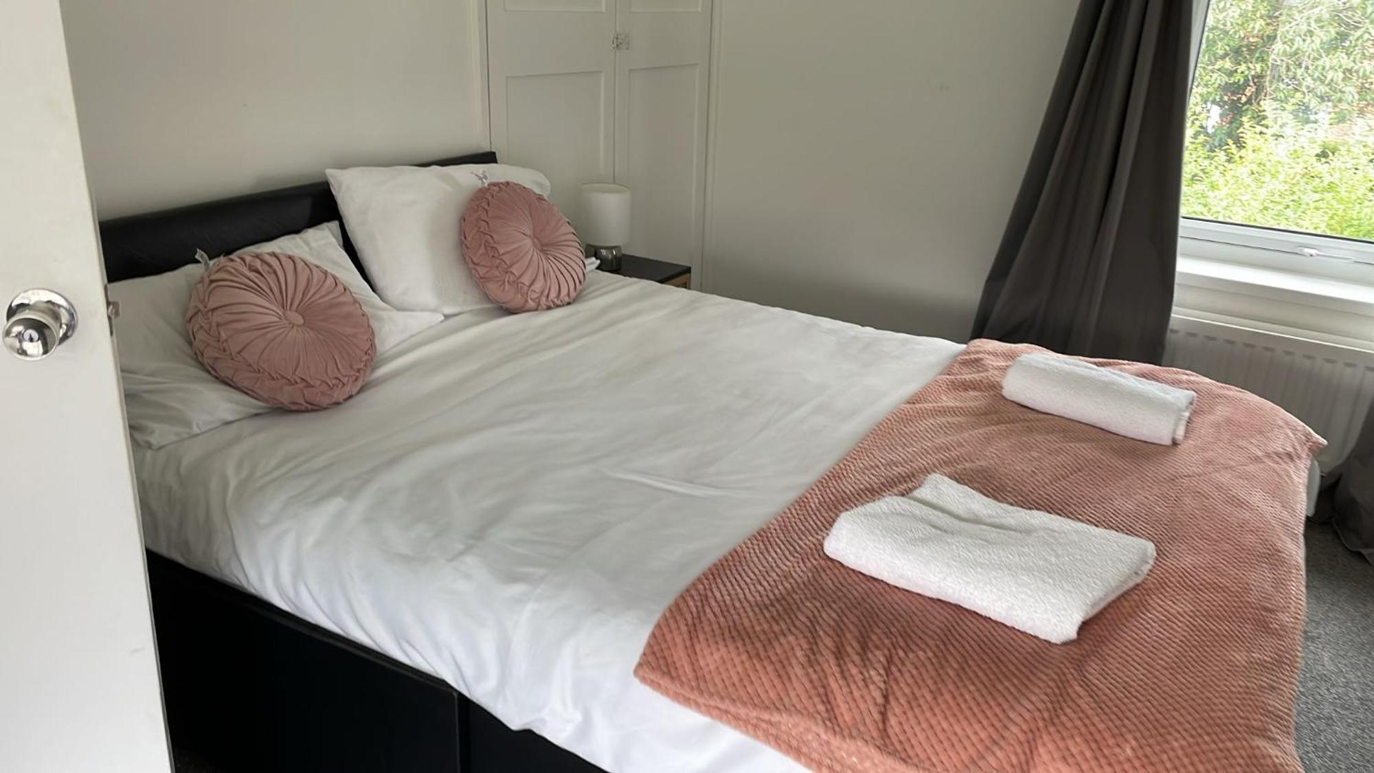 2 Bedroom Home With Driveway Close To Quayside Gateshead Buitenkant foto